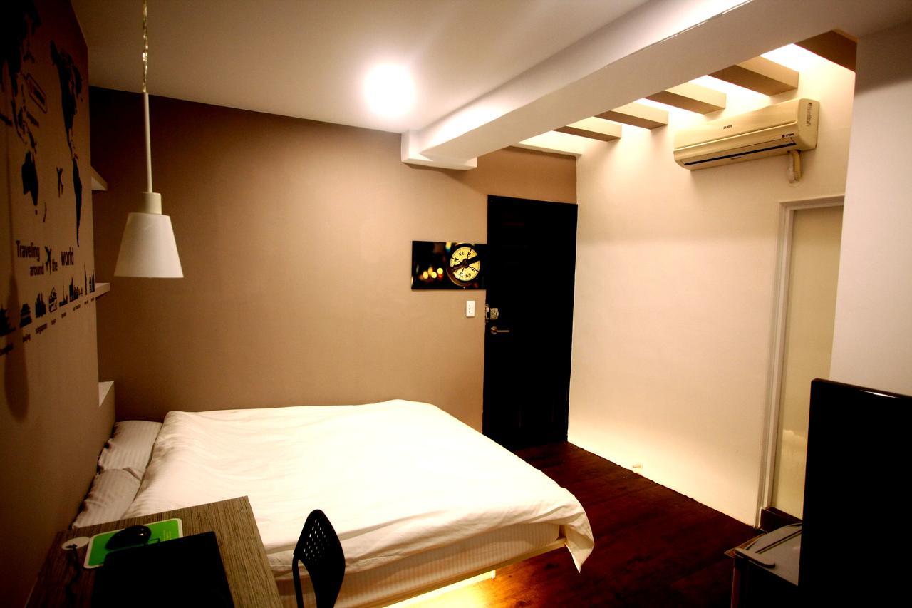 Color House Hostel Tajcshung Szoba fotó