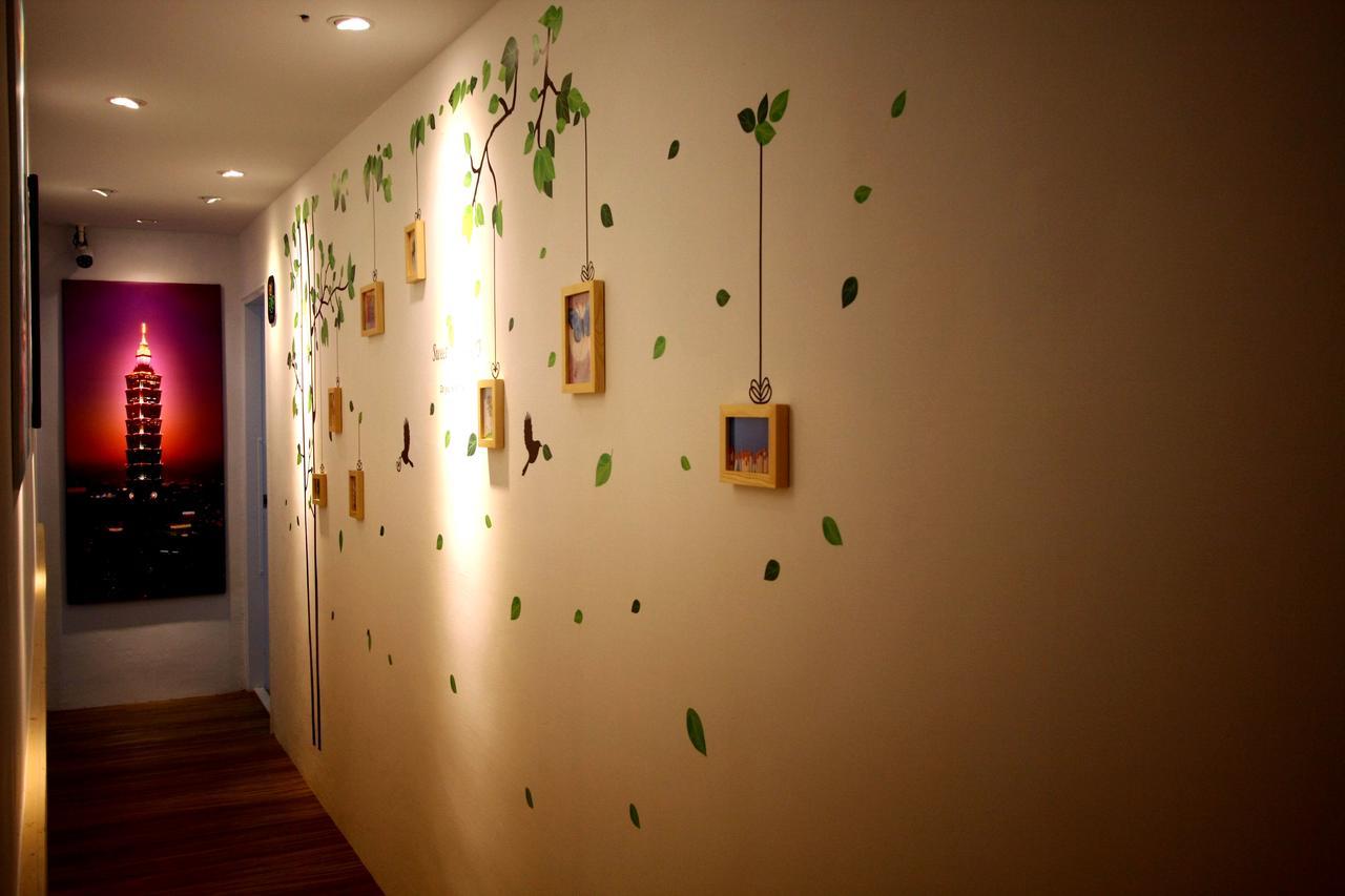 Color House Hostel Tajcshung Kültér fotó