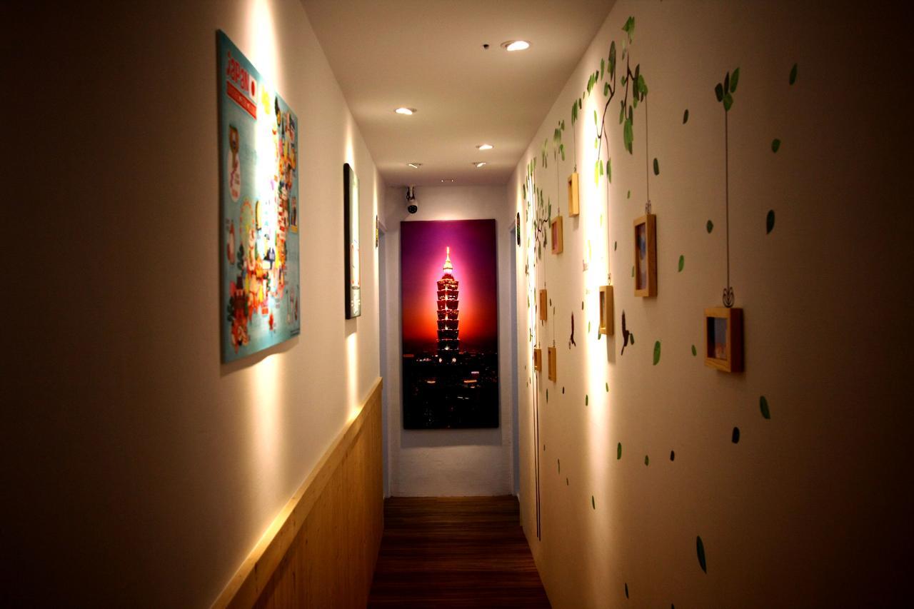 Color House Hostel Tajcshung Kültér fotó