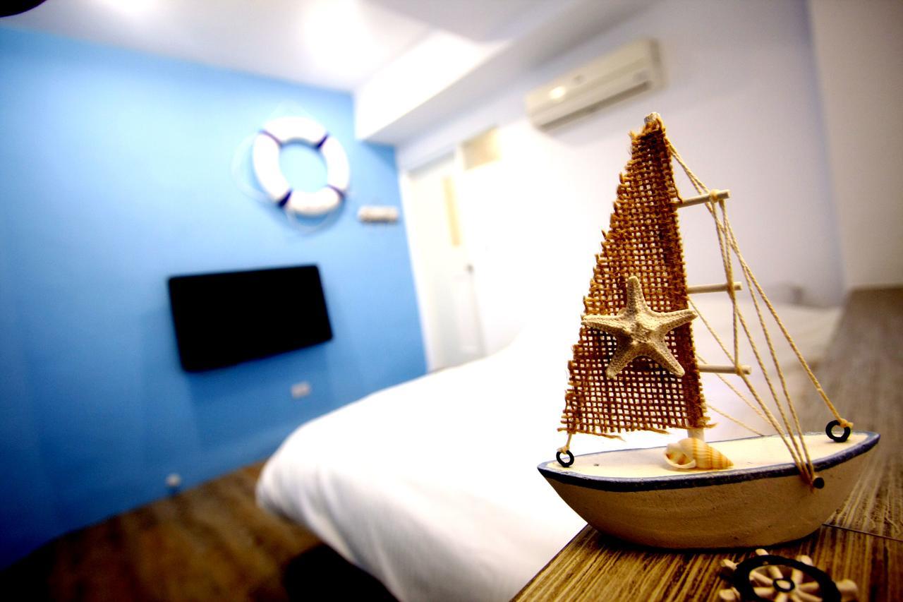 Color House Hostel Tajcshung Kültér fotó