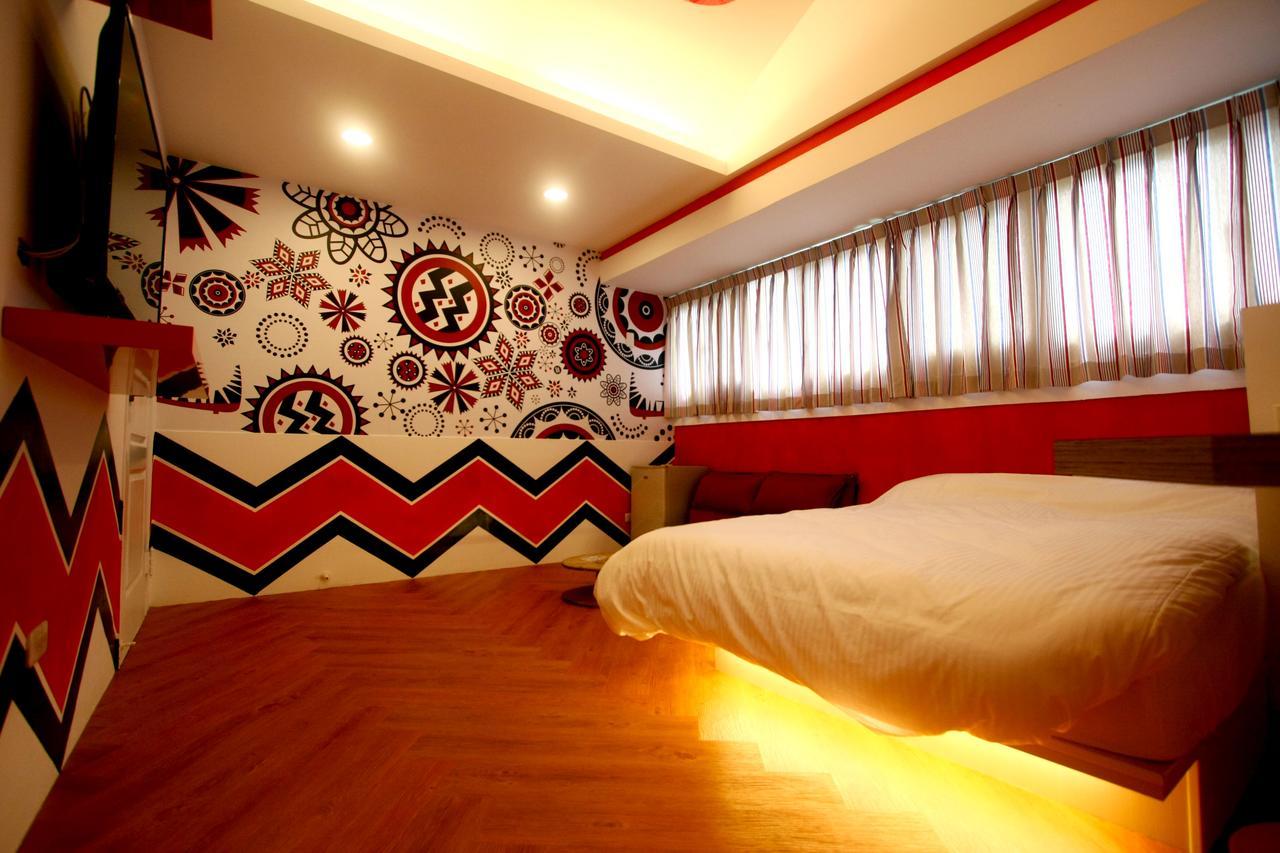 Color House Hostel Tajcshung Kültér fotó
